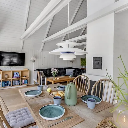 Albertina - 900m From The Sea By Interhome