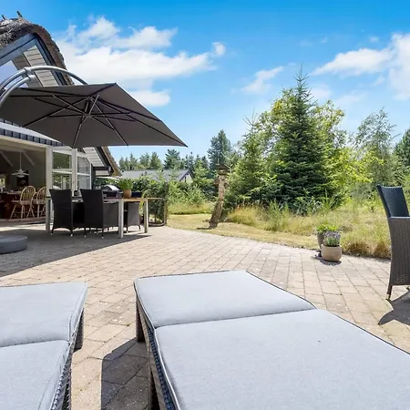 Albertina - 900m From The Sea By Interhome Ferienhaus Bøtø By