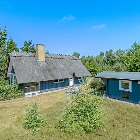 Albertina - 900m From The Sea By Interhome Feriehus Bøtø By